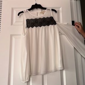 Michael Kors Cold shoulder top